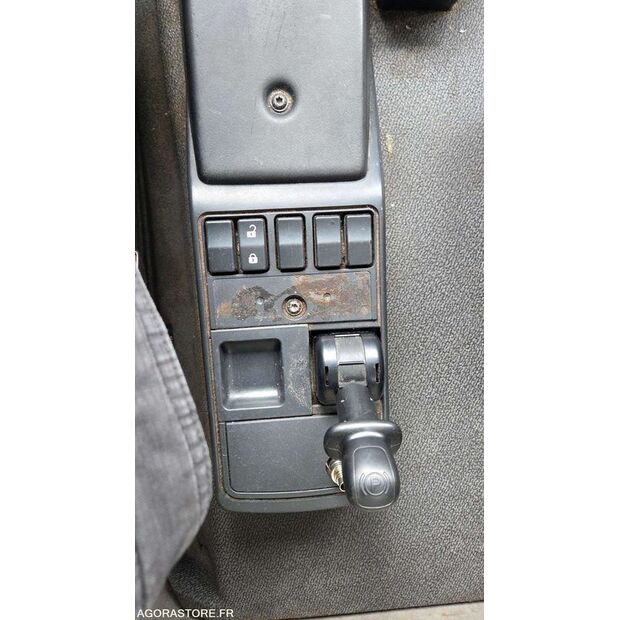 2011 Renault PREMIUM-45904039