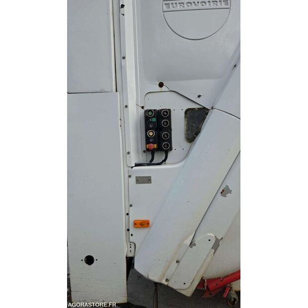 2011 Renault PREMIUM-45904041