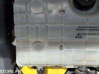 2011-renault-premium-1430531-45904046