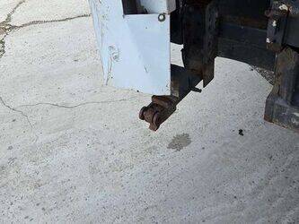 2011-renault-premium-1430531-45904058