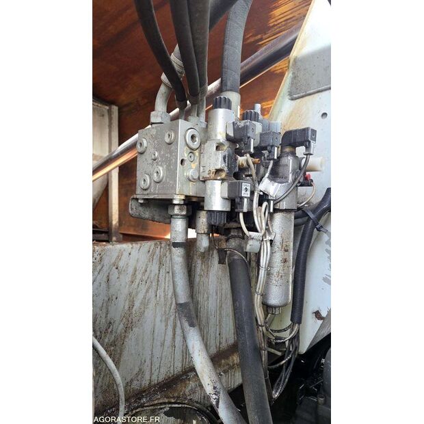 2011 Renault PREMIUM-45904059