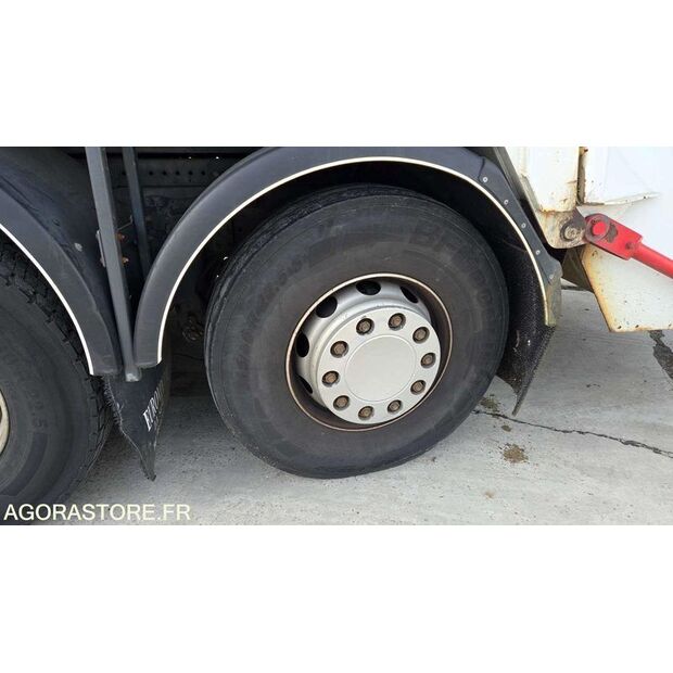 2011 Renault PREMIUM-45904063