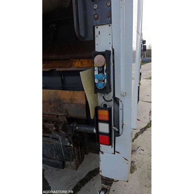 2011 Renault PREMIUM-45904064