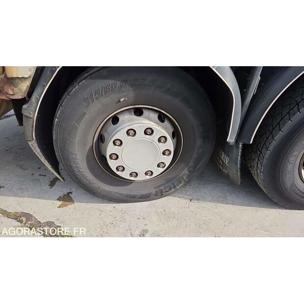 2011 Renault PREMIUM-45904065