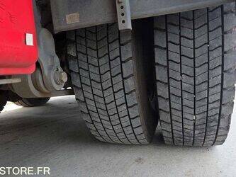 2011-renault-premium-1430531-45904066