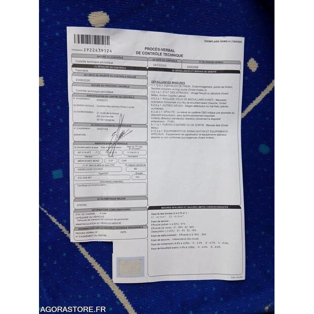 2010 Mercedes-Benz-45904085