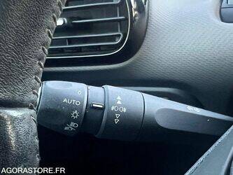 2015-citroen-c4-1430536-45904144