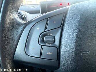 2015-citroen-c4-1430536-45904146