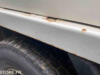 2012-renault-premium-1430537-45904170