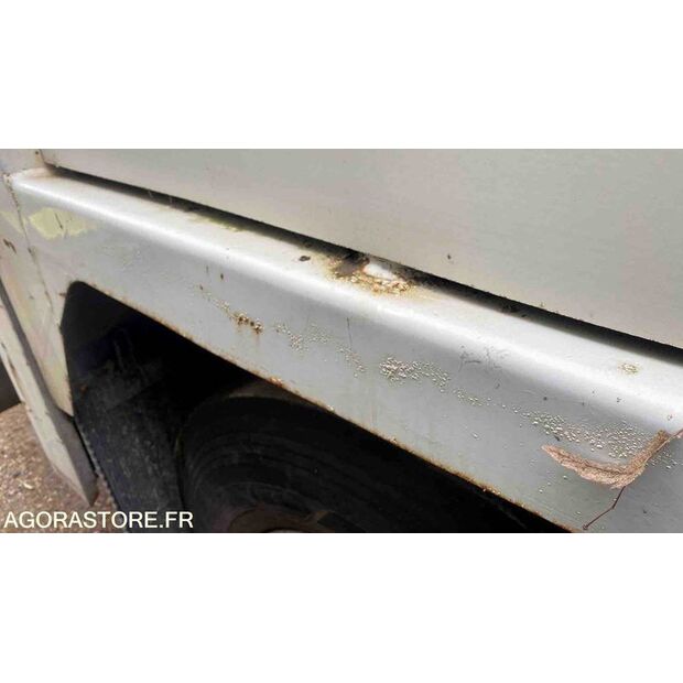 2012 Renault PREMIUM-45904184