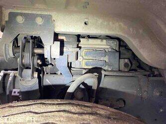 2012-renault-premium-1430537-45904186