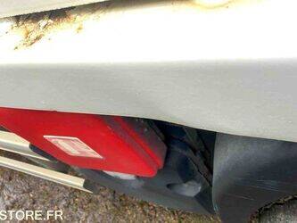 2012-renault-premium-1430537-45904196