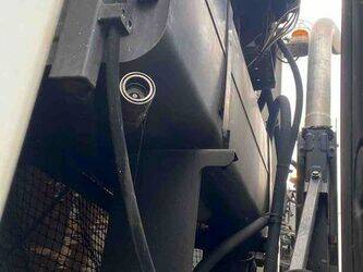 2012-renault-premium-1430537-45904202