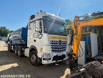 صورة ل رؤوس شاحنات 2017 مرسيدس بنز Arocs 3363