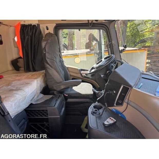 2017 Mercedes-Benz Arocs 3363-45904255