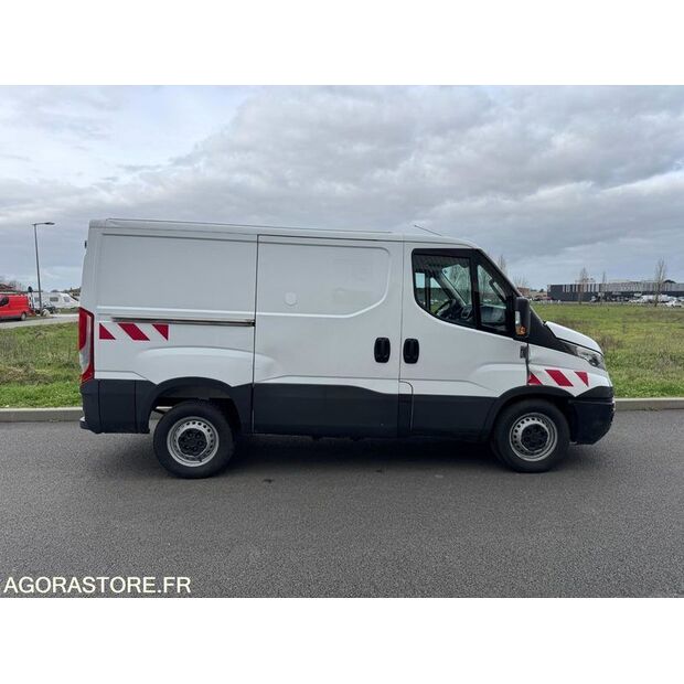 2019 Iveco 35S18-45904266