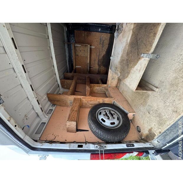 2019 Iveco 35S18-45904277