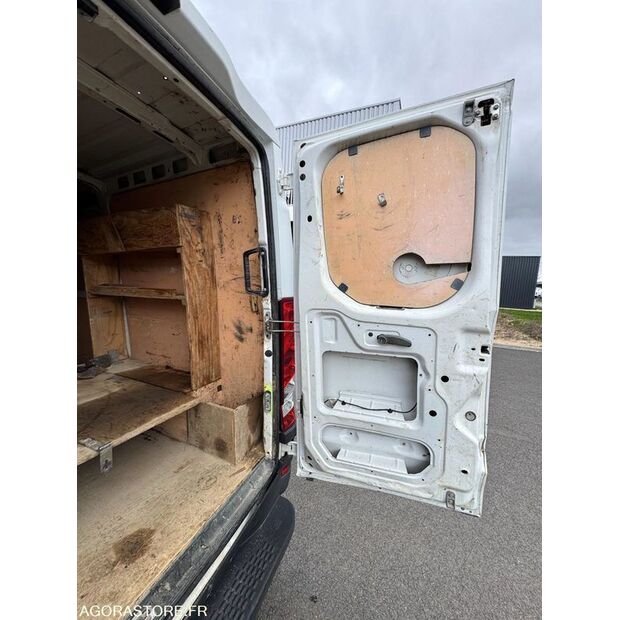 2019 Iveco 35S18-45904279