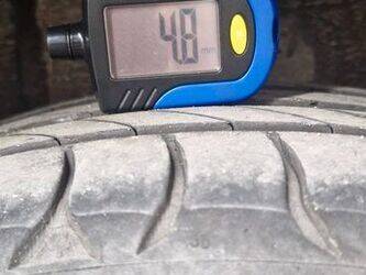 2015-toyota-auris-1430081-45904288