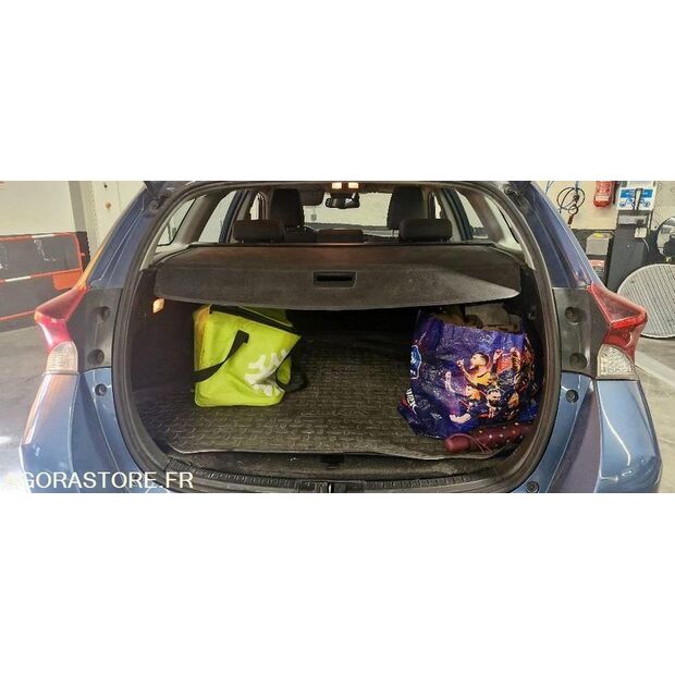 2015 Toyota AURIS-45904296