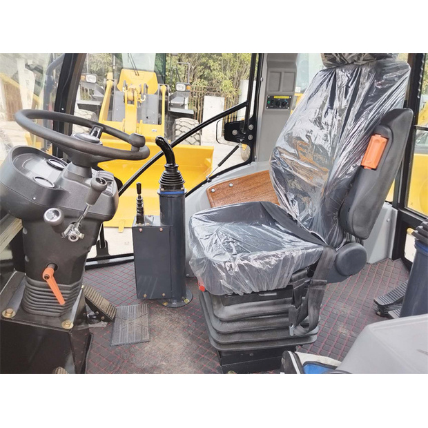 2023 Caterpillar 420F-45904421