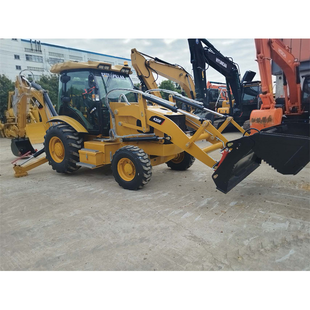 2023 Caterpillar 420F-45904423