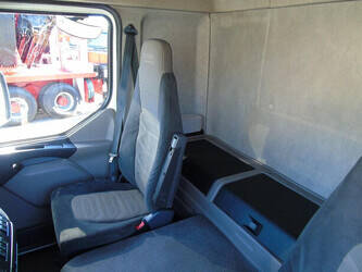 2011-daf-lf-1430558-45904549