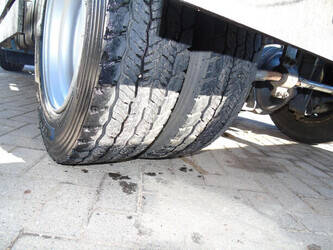 2011-daf-lf-1430558-45904554