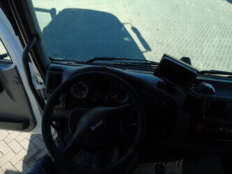 2011-daf-lf-1430558-45904565