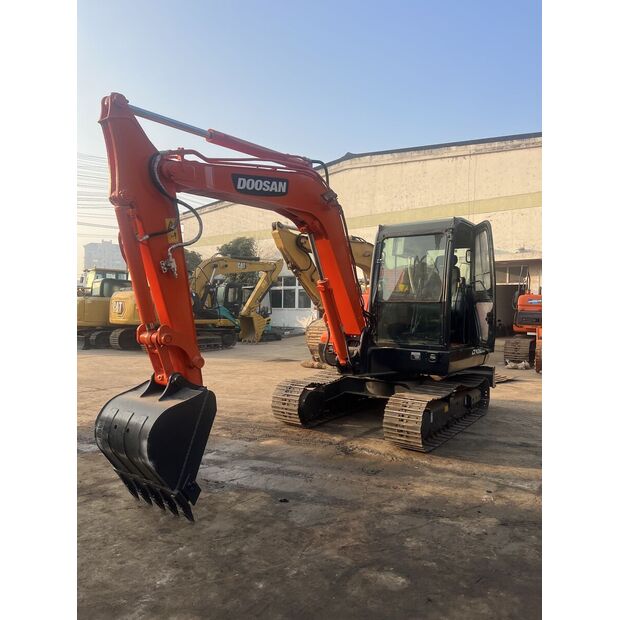 2024 Doosan DX60-45905108