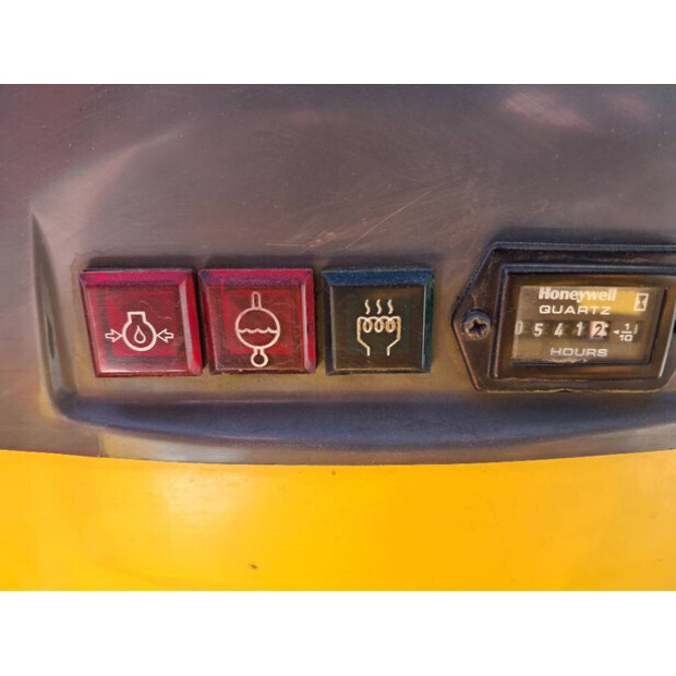 2020 كوماتسو PC09-1-45905358