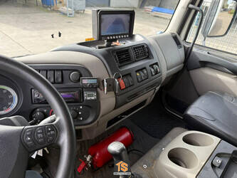 2013-daf-lf-45-180-1430588-45905534