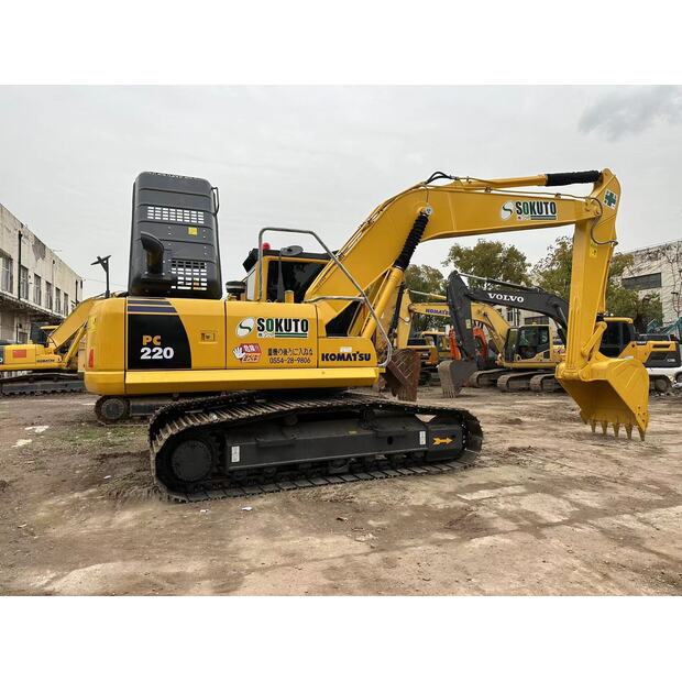 2023 Komatsu PC220-8-45908182