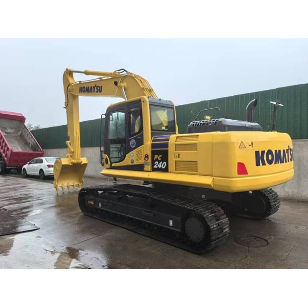 2022 Komatsu PC240-8-45908191