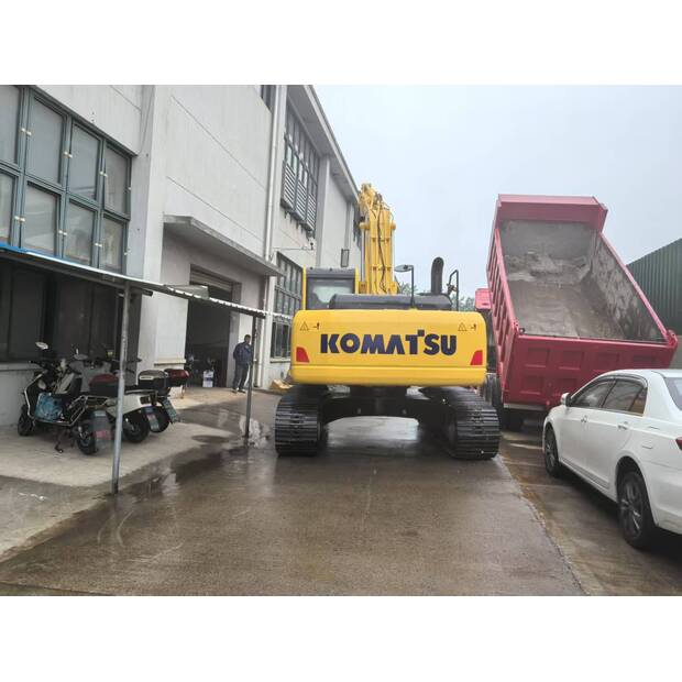 2022 Komatsu PC240-8-45908196