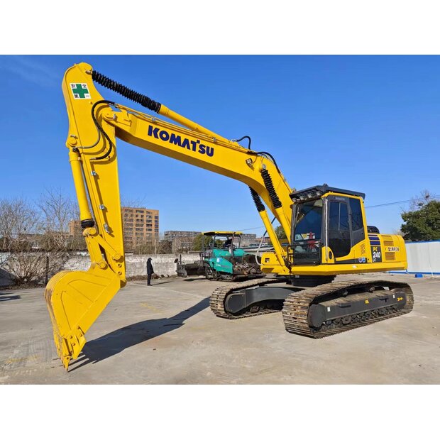 2022 Komatsu PC240-8N1-45908203