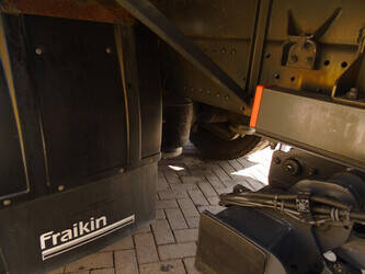 2014-mercedes-benz-axor-1829-1430712-45908557