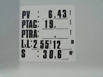 2014-mercedes-benz-axor-1829-1430712-45908571