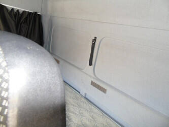 2014-mercedes-benz-axor-1829-1430712-45908583