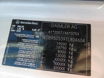 2014-mercedes-benz-axor-1829-1430712-45908586