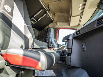 2015-volvo-fh-460-1430721-45908817