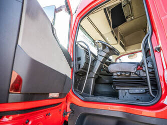 2015-volvo-fh-460-1430721-45908819