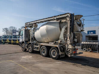 2009-mercedes-benz-actros-3241-1430728-45908966