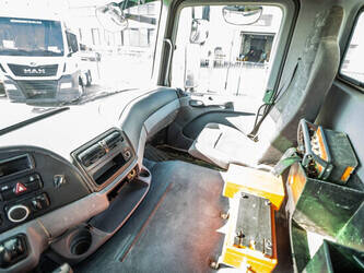 2009-mercedes-benz-actros-3241-1430728-45908982