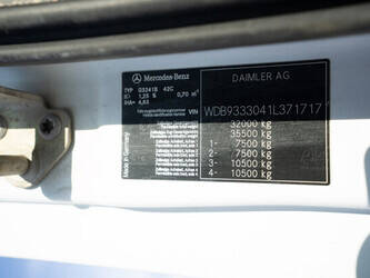 2009-mercedes-benz-actros-3241-1430728-45908987