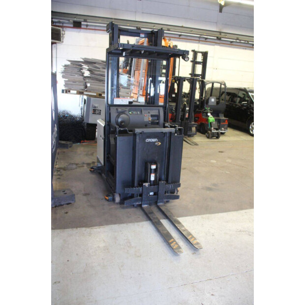 Crown Access 123-45909266