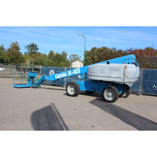 2006 جيني S-65-45909338