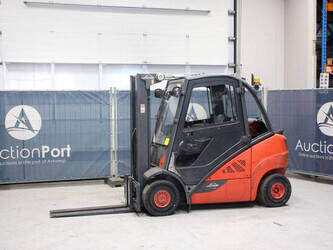 Image for LIFTS 2016 Linde H25T-02