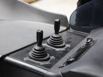 2010-linde-r20g-03-45909435