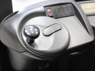 2010-linde-r20g-03-45909436